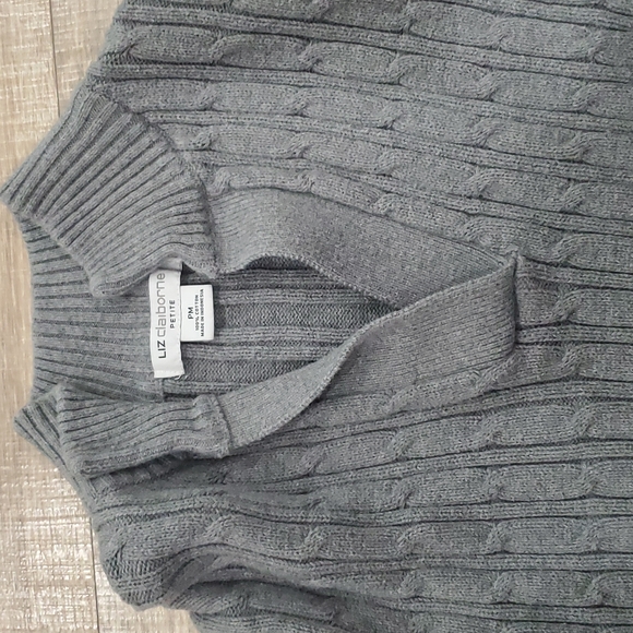 Liz Claiborne gray sweater, women's petite medium - Picture 3 of 3